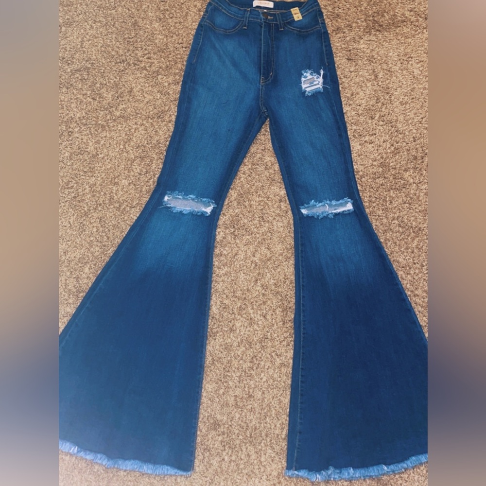 Womens VIBRANT high waisted Jeans size 9 Bell bottoms/Flare